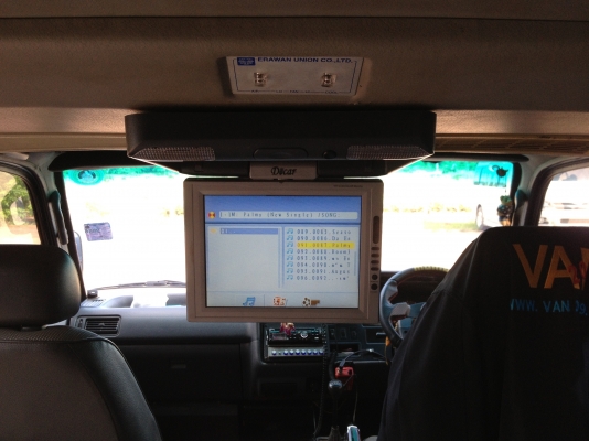 ขายรถบ้านครับเจ้าของขายเอง รถตู้TOYOTA หัวจรวดตาเพรช ปี 2000 เครื่อง 3.0cc 5L อ๊อฟชั่นเต็มครับ