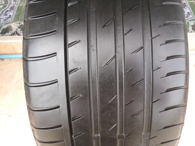 ขายยาง265/35/18 ปี 12 CONTi    1  คู่