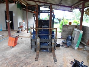 ขายรถโฟล์คลิฟท์ โคมัสสุ FG10-15 เกียร์ธรรมดา เสา 3 ม. มือสองญี่ปุ่น