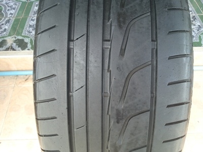 ขายยาง225/40/18 ปี2310 BRIDGESTON POTENZA RE001  1 ชุดหรือคู่