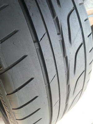 ขายยาง225/40/18 ปี2310 BRIDGESTON POTENZA RE001  1 ชุดหรือคู่