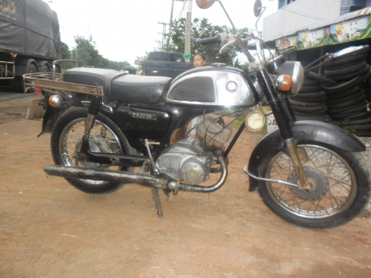 ส่งคุณ สำรวย อินทรพิทักษ์ อ.บางละมุง จ.ชลบุรี ครับ