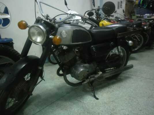 ส่งคุณ สำรวย อินทรพิทักษ์ อ.บางละมุง จ.ชลบุรี ครับ