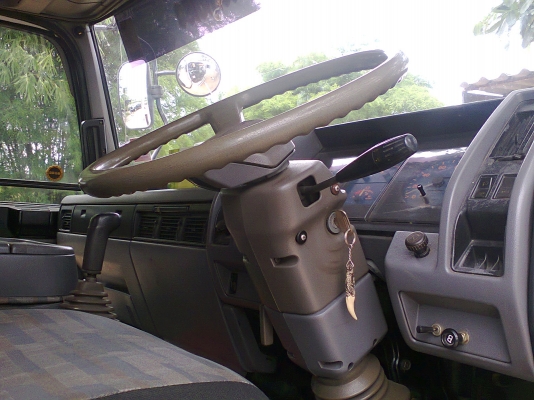 6 ล้อ HINO FD3HLA  195 แรงม้า ยาว 6 เมตร ปี 47