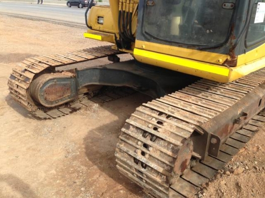 ขายรถแบคโฮ KOMATSU PC120-6 มี VDOครับ ระบบไฟฟ้าเต็ม รถนอกนำเข้าสภาพสวย สนใจติดต่อ 081-2990958