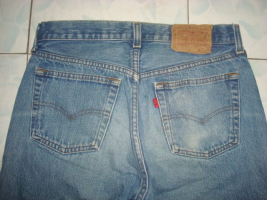 # 8938 # ยีนส์ Levi's 501 ผ้าทราย ของแท้ มือสอง เอว 31 ยาว 31แป็กเงิน เนื้อทรายสวย ตะเข็บสวย # 8938 # ยีนส์ Levi's 501 ผ้าทราย ของแท้ มือสอง เอว 31 ยาว 31แป็กเงิน เนื้อทรายสวย ตะเข็บสวย
