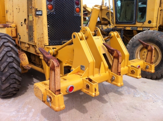 ขายรถเกรด Caterpillar 140G มี Ripper สภาพสวย นำเข้าจาก USA ไม่เคยใช้งานในไทย