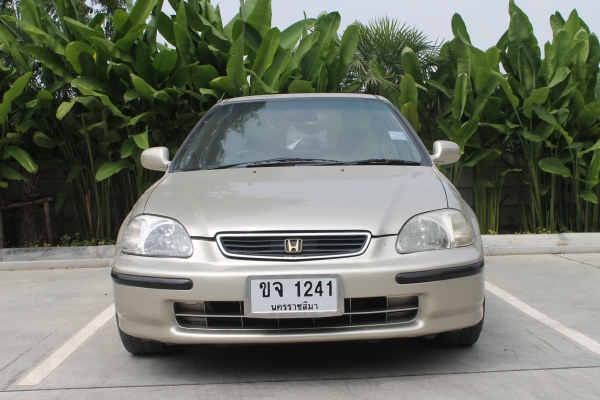 ขาย ปี96 HONDA CIVIC VTI-L โฉมตาโต เกียร์ธรรมดา ขาย ปี96 HONDA CIVIC VTI-L โฉมตาโต เกียร์ธรรมดา