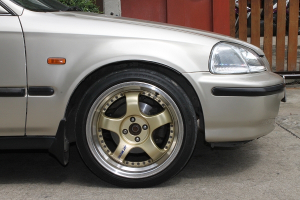 ขาย ปี96 HONDA CIVIC VTI-L โฉมตาโต เกียร์ธรรมดา ขาย ปี96 HONDA CIVIC VTI-L โฉมตาโต เกียร์ธรรมดา