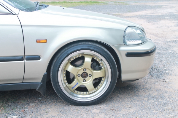 ขาย ปี96 HONDA CIVIC VTI-L โฉมตาโต เกียร์ธรรมดา ขาย ปี96 HONDA CIVIC VTI-L โฉมตาโต เกียร์ธรรมดา