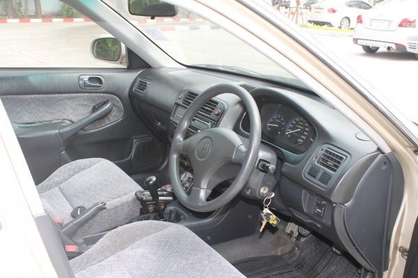 ขาย ปี96 HONDA CIVIC VTI-L โฉมตาโต เกียร์ธรรมดา ขาย ปี96 HONDA CIVIC VTI-L โฉมตาโต เกียร์ธรรมดา