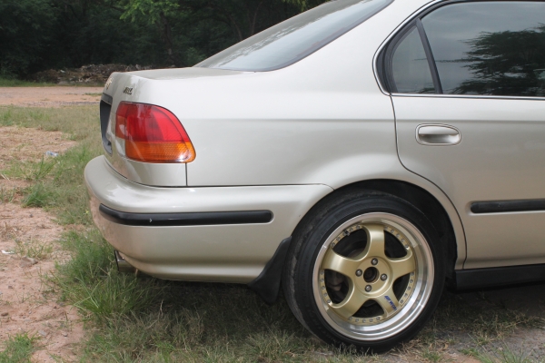 ขาย ปี96 HONDA CIVIC VTI-L โฉมตาโต เกียร์ธรรมดา ขาย ปี96 HONDA CIVIC VTI-L โฉมตาโต เกียร์ธรรมดา