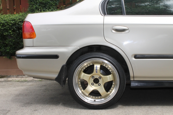 ขาย ปี96 HONDA CIVIC VTI-L โฉมตาโต เกียร์ธรรมดา ขาย ปี96 HONDA CIVIC VTI-L โฉมตาโต เกียร์ธรรมดา