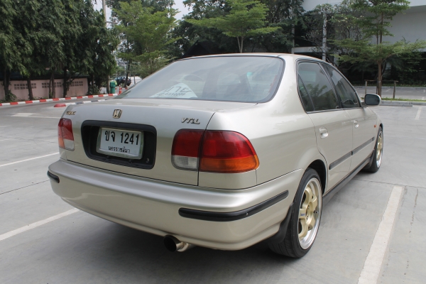 ขาย ปี96 HONDA CIVIC VTI-L โฉมตาโต เกียร์ธรรมดา ขาย ปี96 HONDA CIVIC VTI-L โฉมตาโต เกียร์ธรรมดา