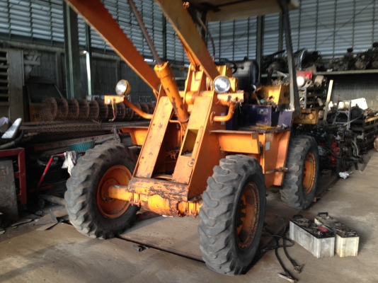 รถตักล้อยาง505