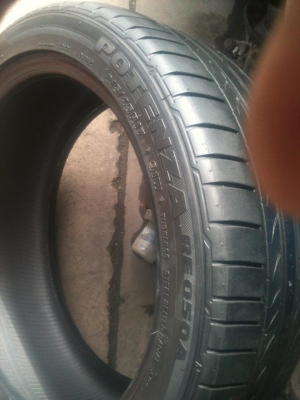 ขายยางบริสโตน 215 45 17 ปี10 4เส้น