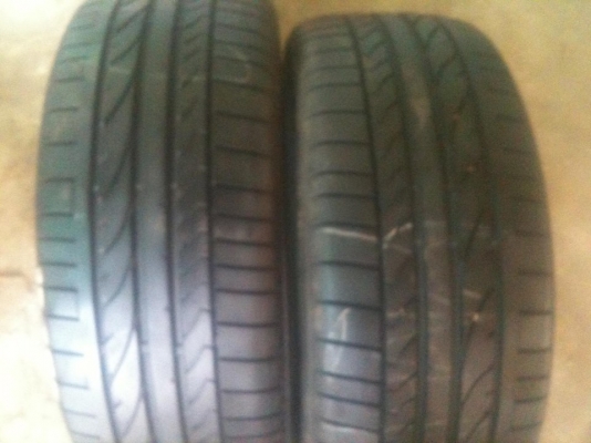 ขายยางบริสโตน 215 45 17 ปี10 4เส้น