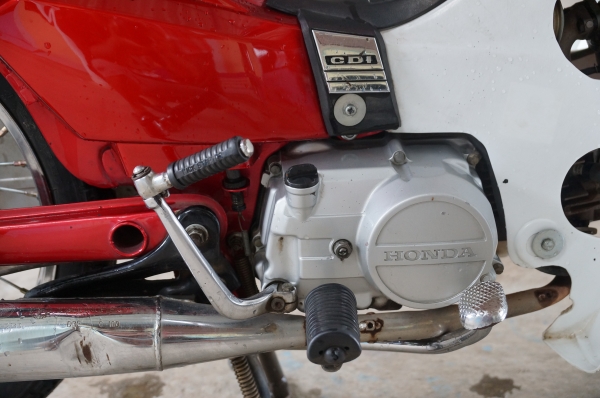 ขาย HONDA ดรีม คุรุสภา เดิมสวย เครื่องดีมาก สตาทร์มีอ  ทะเบียนพร้อมโอน