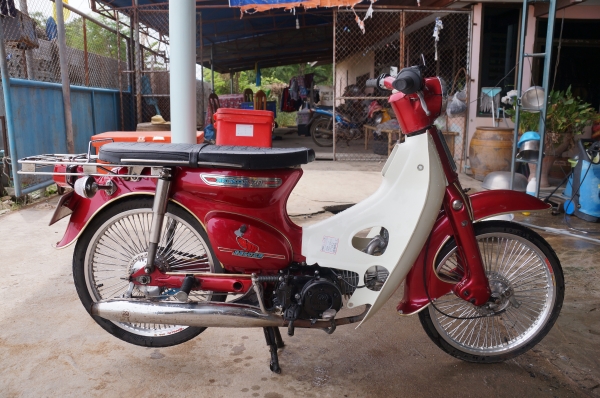ขาย HONDA C 70 เครื่อง LIFAN 125 สตาทร์มือ ทะเบียนโครงเลขตรง อินวอยเครื่อง เอกสารครบ ครับ