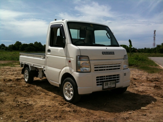 ขายรถไถ FORD 6600 เครื่อง T3 รถไม่มีทะเบียนครับ