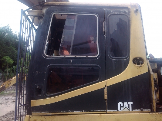 ขายด่วนหัวเก๋ง cat 320v2 สภาพพร้อมใช้งาน มีกล่องไฟด้วยครับ
