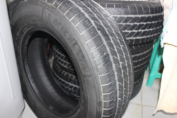 ขายยาง บริดโตน 265/65/17 ปี11 4เส้นไม่ปะ ไม่กิน