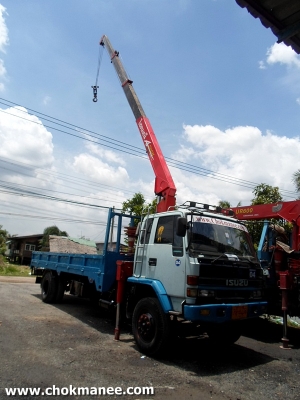 ขายรถบรรทุกติดเครน 4.5 ตัน 4 ท่อน ขายรถบรรทุกติดเครน 4.5 ตัน 4 ท่อน