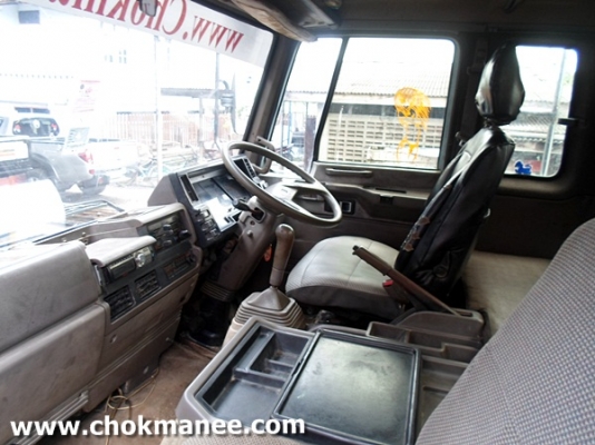 ขายรถบรรทุกติดเครน 4.5 ตัน 4 ท่อน ขายรถบรรทุกติดเครน 4.5 ตัน 4 ท่อน