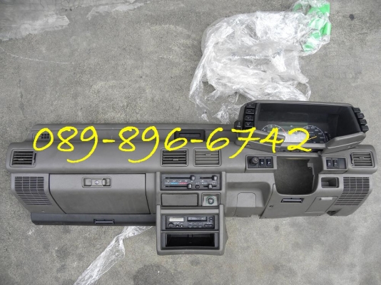 ขายชุดคอนโซนหน้า ISUZU มังกร TFR แท้ๆJapan