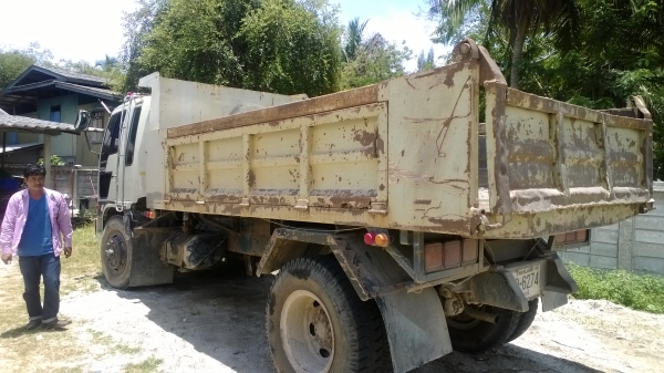 6ล้อดั้มKR300คัสซีใหญ่ เครื่องEH700 หัวสิงห์ฯ สภาพดี..พร้อมขาย....