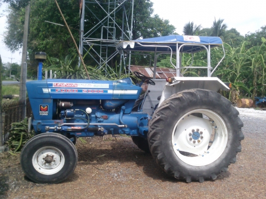 ขายรถไถ ford 5500,  6600 ,7700