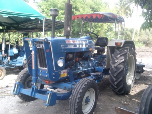 ขายรถไถ ford 5500,  6600 ,7700