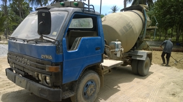 รถ6ล้อโม่ปูนTOYOTA DYNA BU91 115แรง รถสภาพสวย โม่สวยมาก2.5คิว..ชายแค่..550000บ..