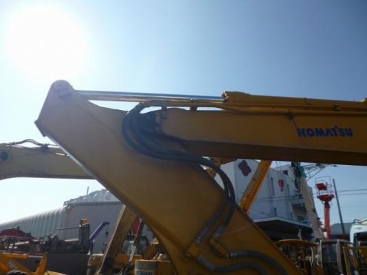 KOMATSU