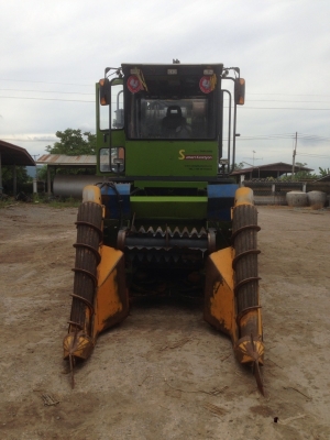 ขายรถตัดอ้อยสภาพพร้อมใช้งาน รุ่นใหม่