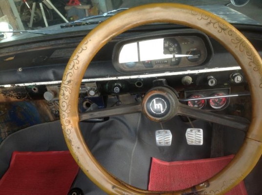 ขาย mazda 8แรงเก่าๆทะเบียนพร้อมโอน 15,000บาทครับ