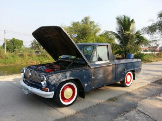 ขาย mazda 8แรงเก่าๆทะเบียนพร้อมโอน 15,000บาทครับ