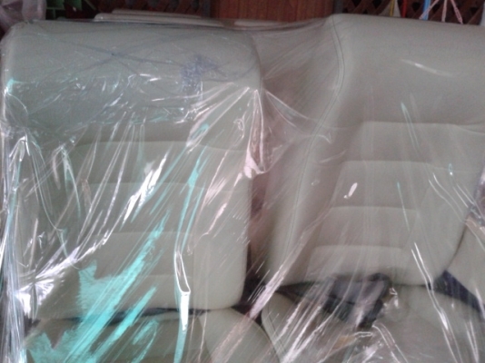 ขายเบาะ รถตู้ 9 ที่นั่ง  25,000-