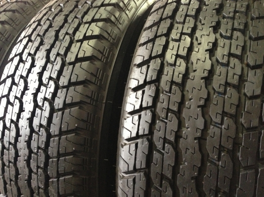 ล้อป้ายเเดง ออนิวD-max ขอบ17" พร้อมยางปี13 วิ่งมา 30โล ใหม่มากๆ