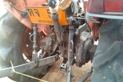 KUBOTA L2808 - 2 เพลา ใช้งาน 3,000 ชม. อุปกรณ์มีให้พร้อม มีโรตารี่ หน้ากว้าง 1.50 เมตร และผานพรวนดิน 5 สภาพดีพร้อมใช้งานได้เลย เครื่องแน่นแรงดี ภายนอกบอดี้รถสวยเดิมๆ ระบบไฮดรอลิกส์ของเหลวไม่มีแตกเยิ้ม ช่วงล่างยางสภาพดี 4 เส้นประมาณ 70\% พร้อมใช้งาน เอกสารท KUBOTA L2808 - 2 เพลา ใช้งาน 3,000 ชม. อุปกรณ์มีให้พร้อม มีโรตารี่ หน้ากว้าง 1.50 เมตร และผานพรวนดิน 5 สภาพดีพร้อมใช้งานได้เลย เครื่องแน่นแรงดี ภายนอกบอดี้รถสวยเดิมๆ ระบบไฮดรอลิกส์ของเหลวไม่มีแตกเยิ้ม ช่วงล่างยางสภาพดี 4 เส้นประมาณ 70\% พร้อมใช้งาน เอกสารท