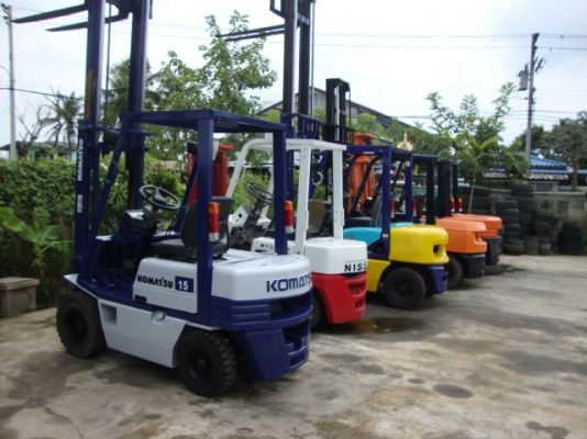 ขายรถโฟล์คลิฟท์ KOMATSU FD15-15 (รถนอกนำเข้า ราคาถูก สภาพดี พร้อมใช้งาน) เครื่องยนต์ดีเซล เสาสูง 3 เมตร เกียร์ออโตเมติค ยางลม สนใจราคาคุยกันได้ !!!! ขายรถโฟล์คลิฟท์ KOMATSU FD15-15 (รถนอกนำเข้า ราคาถูก สภาพดี พร้อมใช้งาน) เครื่องยนต์ดีเซล เสาสูง 3 เมตร เกียร์ออโตเมติค ยางลม สนใจราคาคุยกันได้ !!!!