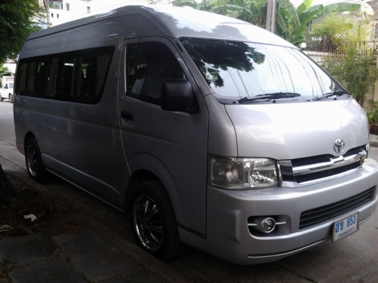 ขายรถตู้ Toyota Commuter ปี2005 เครื่อง 2500 (D4D)