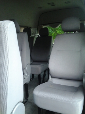 ขายรถตู้ Toyota Commuter ปี2005 เครื่อง 2500 (D4D) ขายรถตู้ Toyota Commuter ปี2005 เครื่อง 2500 (D4D)