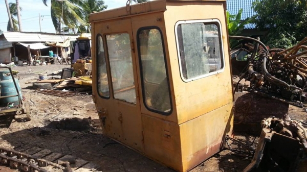 หัวเก๋ง komatsu pc200-2 มี 2 หัวให้เลือก หัวเก๋ง komatsu pc200-2 มี 2 หัวให้เลือก