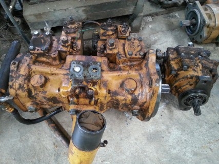 ปั๊มท้าย Pc120-3