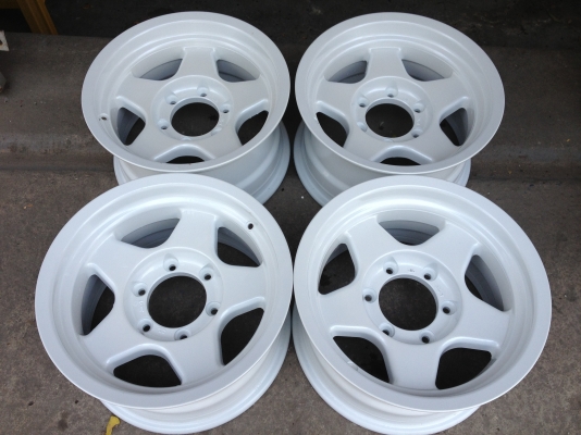 ล้อใหม่ เบดเล่ย์ ขอบ15" 6รูกะบะ กว้าง8นิ้ว ออฟ-5 ขายถูกๆครับ