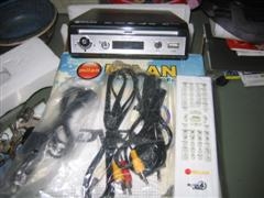 ขายเครื่องเล่นDVDใช้ได้ทั้งไฟบ้านและไฟในรถยนต์12v