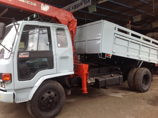 6ล้อดั้มพ์ FRR12HA 175แรงม้าติดเครนพร้อมใช้สวยสวย