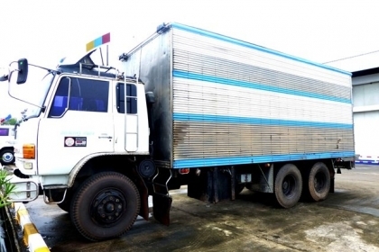 ขาย Sumo 227 เพลาเดียว ตู้เปียกแสตนเลสเปิดท้าย สภาพสวย โทร 088-4501277 ขาย Sumo 227 เพลาเดียว ตู้เปียกแสตนเลสเปิดท้าย สภาพสวย โทร 088-4501277