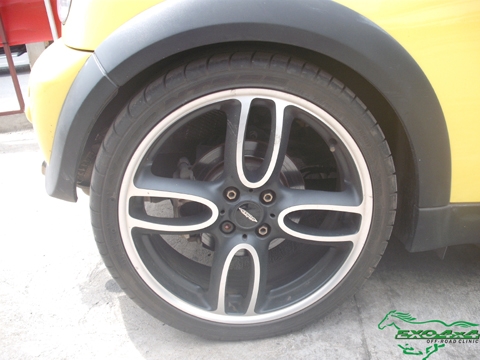 MINI COOPER มือเดียว รถใช้เอง ขายเพราะไม่ค่อยได้ใช้ ชุดแม็กเปลี่ยนของ Works ครับ